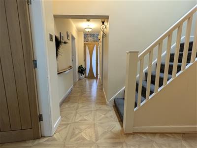 Picture 4